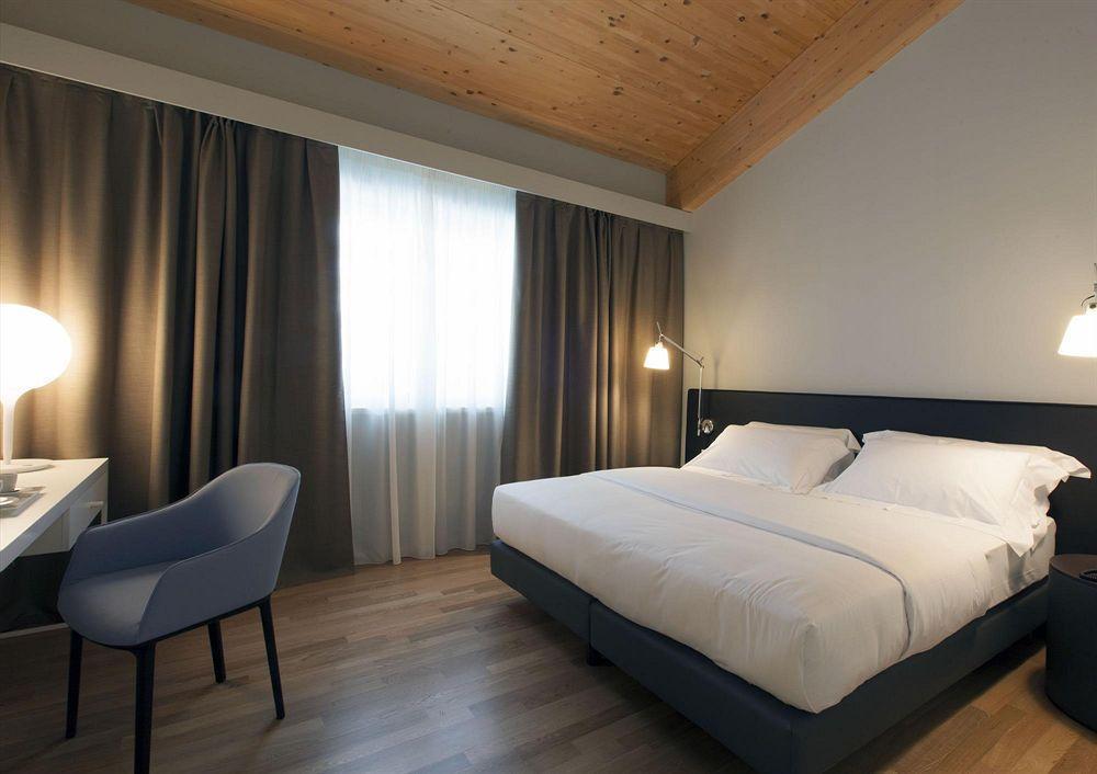 Boiardo Hotel Скандиано Экстерьер фото